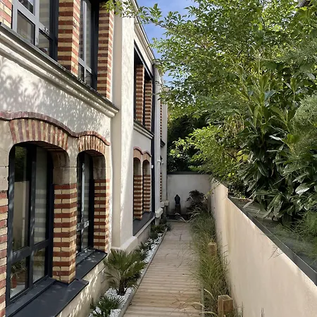 L'atelier Du Charmois Bed & Breakfast